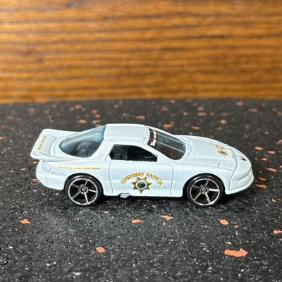 Hot Wheels Firebird Highway Patrol White Die Cast Car Loose 1:64 1997 - Image 1 of 4