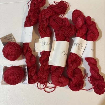 Hilo de algodón pintado a mano Claudia 7 madejas “cerezas” rojo/rosa oscuro Foto 1 de 4