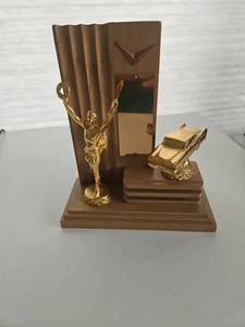 Victory Trophy Rohling mit Auto - Bild 1 von 7