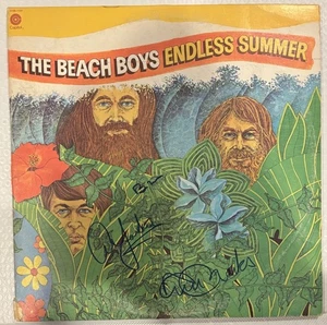 Von Brian Wilson Al Jardine Marks Beach Boys signiertes Endless Summer Vinyl Album - Bild 1 von 1