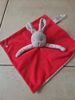 DOUDOU PLAT LAPIN GRIS OBAIBI ROUGE ETOILES - Photo 1/4