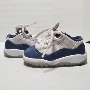 THE Jordan Retro 11 Low (Ps) White AN blue Modnight Navy Size 6C - Picture 1 of 8