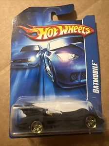 BATMOBILE BLACK WITH GOLD WHEELS 1/64 HOT WHEELS 2006 SERIES # 207/223 - Picture 1 of 6