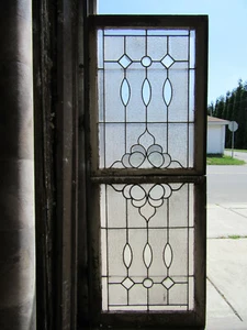 ~ ANTIQUE STAINED GLASS WINDOWS TOP BOTTOM BEVELS ~ ARCHITECTURAL SALVAGE - Picture 1 of 12