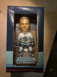 Seattle Kraken Alex Wennberg Bobblehead #21 Hockey NHL Center 2023 - Bild 1 von 5