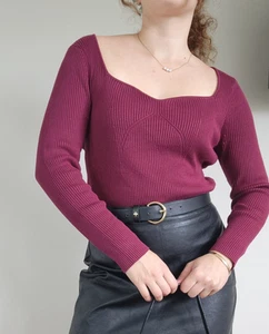 PIPER Burgundy Sweetheart Neck Long Sleeve Ribbed Knit Top Size Medium - Bild 1 von 6