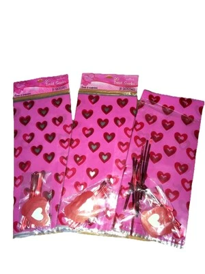 Sacos de corazón de regalo de San Valentín Hallmark con etiquetas a juego LOTE de 2 paquetes nuevos en caja y 1 abierto Foto 1 de 4