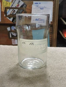 Alte 1940er Dr Pepper 3 3/4" Soda Brunnen Glas Tasse weißes Banner gut fürs Leben - Bild 1 von 3
