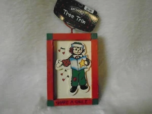 Vintage 1998 Target (wood painted of Raggedy Andy) 3.5 x 5 " Xmas Ornament - Picture 1 of 7