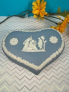 WEDGWOOD Trinket Box With Lid Light blue Jasperware Heart Shaped Boxes Vtg1970’s - Picture 1 of 12
