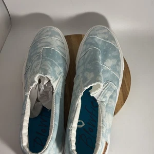 Blowfish Malibu Slip-On Shoes New Blue And White Size 10 No Box - Picture 1 of 7