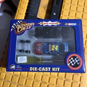 Winners Circle Jeff Gordon 2002 Die Cast Kit Build-A-Car #24 Dupont 1/64 Scale - Picture 1 of 3