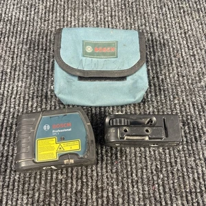 Bosch GPL100-30G 125' Green 3-Point Self-Leveling Laser Level W/ Case - Picture 1 of 8