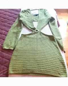 Forever 21 Green Knit Cut Out Long Sleeve Dress - Picture 1 of 9