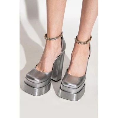 Bombas de plataforma Versace Medusa Aevitas 37,5 correa de tobillo de lúrex plateada nuevas en caja Foto 1 de 4