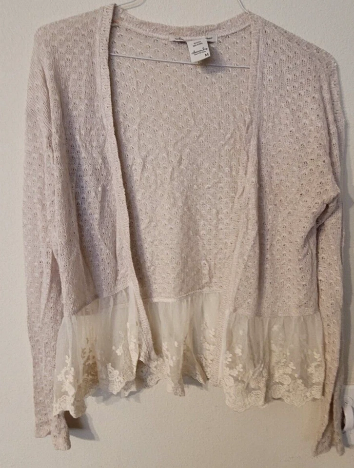 Cárdigan abierto para mujer American Rag tejido de encaje crema talla mediana  Foto 1 de 4