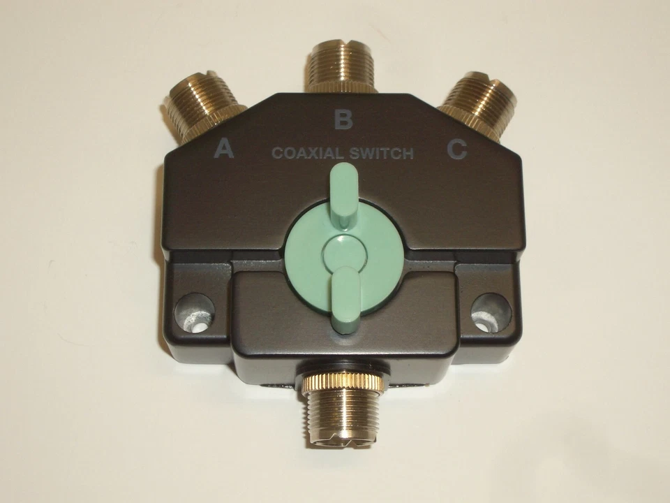 INTERRUPTOR COAXIAL ANTENA 3 POSICIONES OPEK CX-301U con SO-239 DC-800MHz Foto 1 de 2