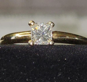 Vintage Princess Cut Solitaire Engagement Ring 14k, size 6 US - Picture 1 of 12