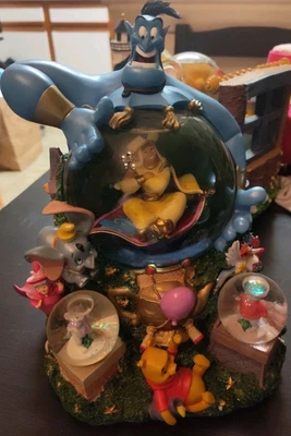 Disney Aladdin Share A Dream Come True Globo de Nieve "Whole New World" Música Funciona Foto 1 de 4