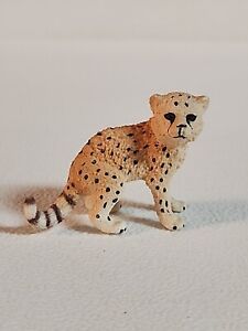 Schleich Cheetah Cub Baby 14747 Animal Figure 2016 Spotted w/ Stripe Tail