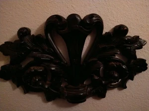 Decoración de pared de caoba Broyhill Acentos artísticos de colección - Imagen 1 de 4