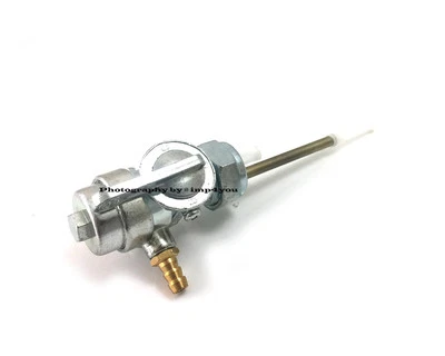 Right side Petcock Fuel Tap Valve for Kawasaki B1 F11 F3 F4 F6 F8 F81M  Foto 1 de 4