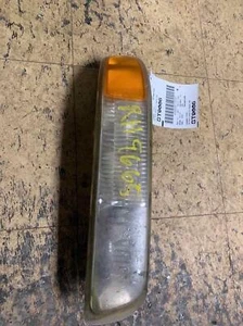 Front Lamp CHEVY SILVERADO 1500 Right 99 00 01 02 - Picture 1 of 5