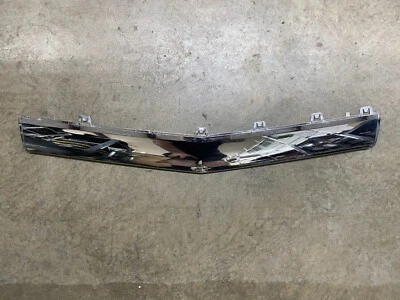 Mercedes CLS400 CLS550 CLS63 AMG 2015-2018 moldura central delantera A 218 885 17 74 Foto 1 de 4