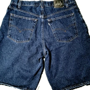 VIntage Levi's Silvertab Loose Fit Jean Shorts Men's 36 Dark Rinse 1990s Denim - Picture 1 of 12