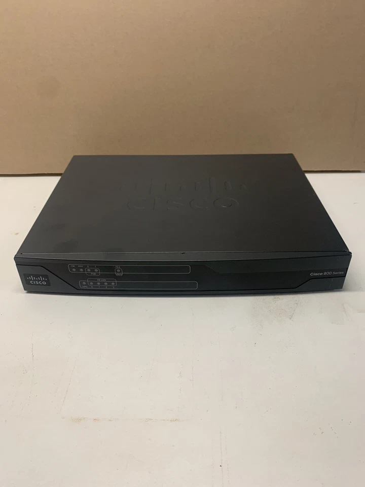 C881-K9 Cisco Routing Low End 880 Series Integrated Services Routers - Immagine 1 di 4