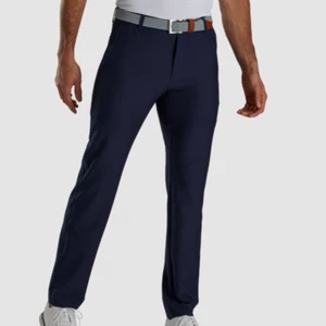 Pantalones de golf FootJoy Tour Fit para hombre 40 X 30 azul marino rendimiento elástico $115 - Imagen 1 de 6
