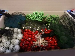 Acrylic Decorative Glass Balls Coloured Beads Wedding Lot wholesale - Picture 1 of 8