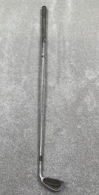 Rawlings Magnum Force REPEATING SOLE SYSTEM RH - 7 iron Right Hand Shaft - Image 1 of 4