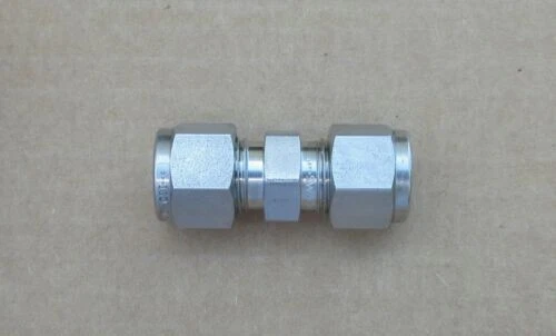 Swagelok 3/8" Tube Stainless Steel Union  SS-600-6 Several Avail  New - Image 1 of 1