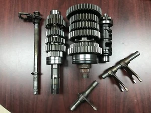 OEM Suzuki 05 06 GSXR 1000 GSX-R GSXR1000 Transmission - Picture 1 of 10