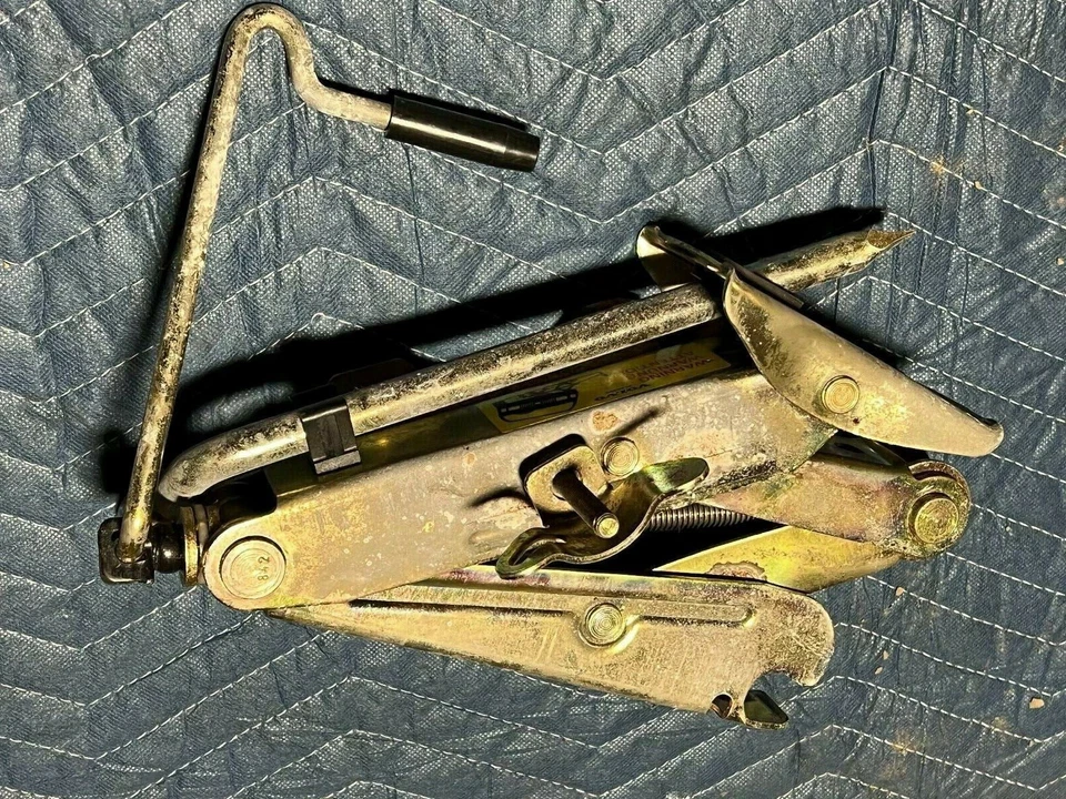 Оригинальный ножничный аварийный домкрат 1998-2000 Volvo V70R S70 V70 9461105 #75em - Изображение 1 из 4