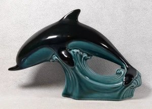 Poole Pottery Dolphin Figurine On Waves - Height 11cm - Picture 1 of 11