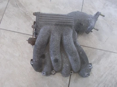 Colector de admisión superior Toyota Highlander 3,0 L V6 Plenum 01 02 03 usado OEM Foto 1 de 3