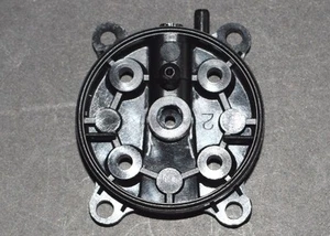 Placa posterior tanque de combustible motor de avión Cox .049 Babe Bee 049 - Imagen 1 de 1