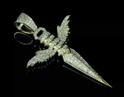 Colgante con alas cruzadas de diamantes de corte redondo de 2 quilates acabado en oro amarillo de 14 quilates cadena libre de 18" Foto 1 de 2