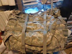 Mochila Molle II Principal Grande Militar Ejército de Estados Unidos Mochila Digital ACU (CAJA #BOLT) - Imagen 1 de 2
