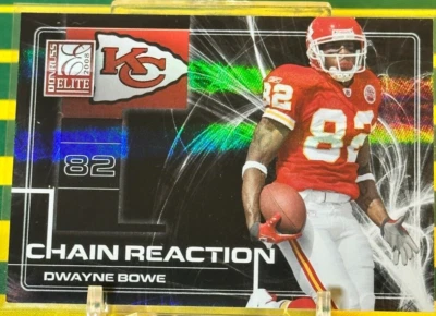 2008 Donruss Elite - Chain Reaction Black #CR-20 Dwayne Bowe /400 - Image 1 of 2