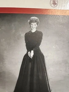 Ashton Drake Galleries Prinzessin Diana Porzellanpuppen 3 Stück (siehe Beschreibung) - Bild 1 von 17