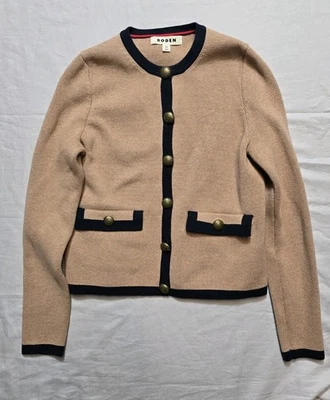 Chaqueta de punto Boden Holly tostada con ribete azul marino y botones dorados 6 Foto 1 de 4