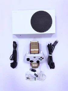 Microsoft Xbox Series S 1TB White 1 Controller Battery Pack 1 Year Warranty - Picture 1 of 15