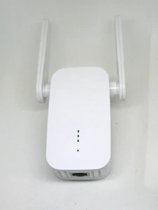 D-Link DAP-1610 AC1200 Wi-Fi Range Extender – Dual Band – Fast Setup – Tested - Picture 1 of 4