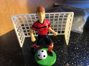 BAKERY CRAFTS SOCCER GIRL CAKE TOPPER DECORATING KIT BROWN HAIR SOCCER BALL NEW - Picture 1 of 8