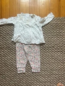 Floral Leggings with Osh Kosh gold shimmer Polk a dot leggings 6 month - Picture 1 of 4