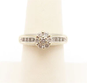 Keepsake 14K White Gold ~1/4CTW Diamond Cluster Ring Size 7 - Picture 1 of 6