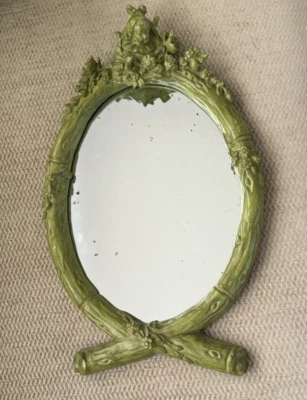 ESPEJO DE PARED FLORAL E INFANTIL VERDE RESINA ENVEJECIDA 23" DE ALTO Foto 1 de 4